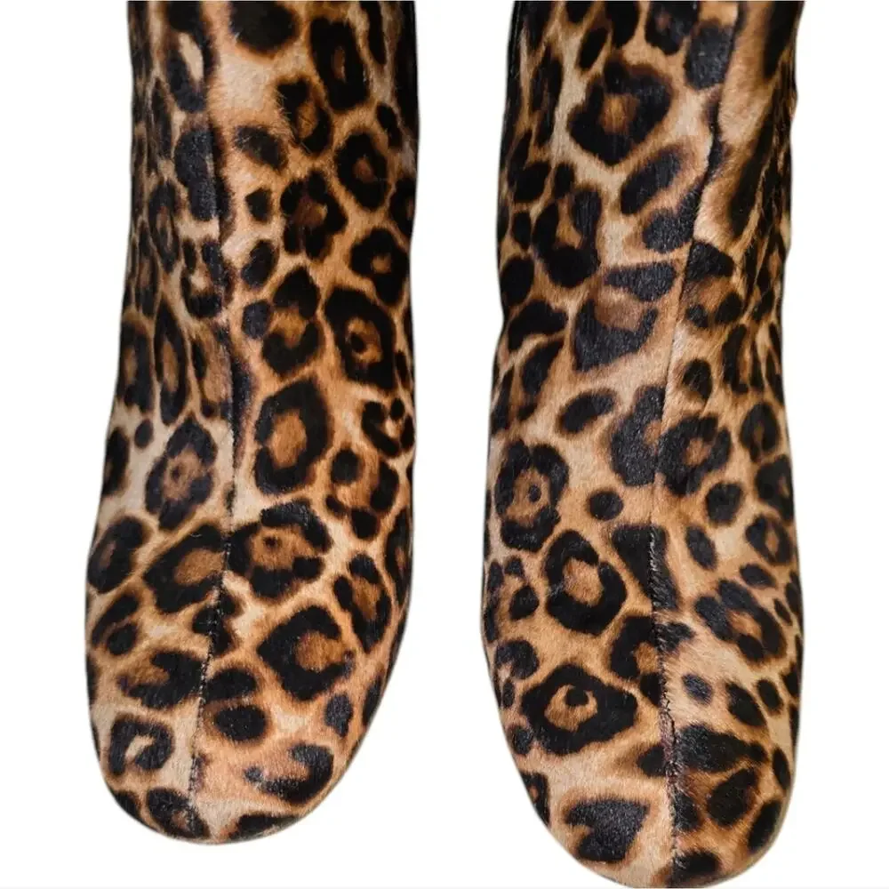 White house black market calf hair Leopard Print heeled Ankle Boots Size 9